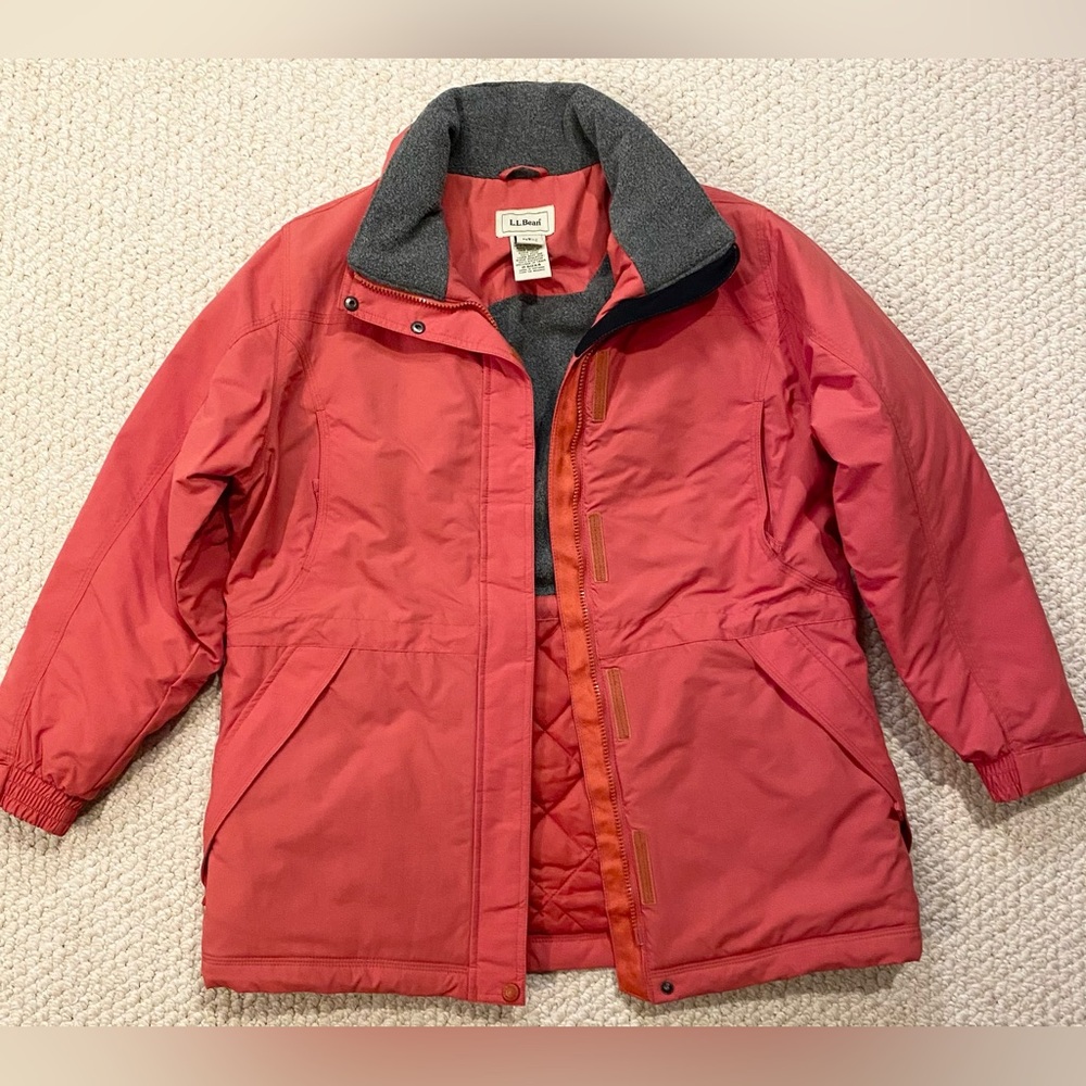 LL Bean Womens Medium Petite Insulated Coat Jacket Lined Winter Hooded